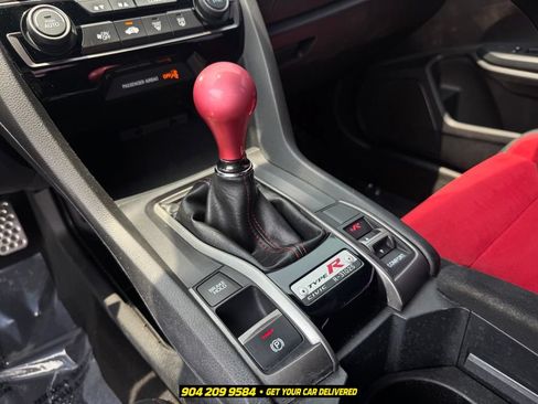 Used 2019 Honda Civic Type R image 19