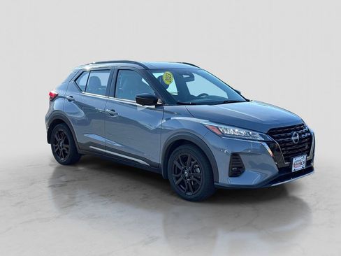Certified 2023 Nissan Kicks SR w/ SR Premium Package FWD image 6