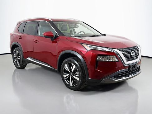 Used 2023 Nissan Rogue SL AWD/4WD image 2