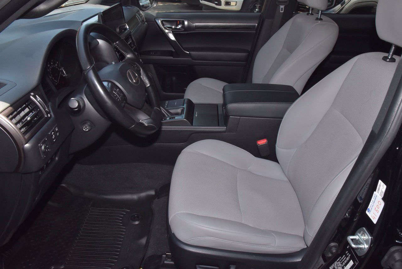 Used 2023 Lexus GX 460 w/ Black Line Special Edition AWD/4WD image 13