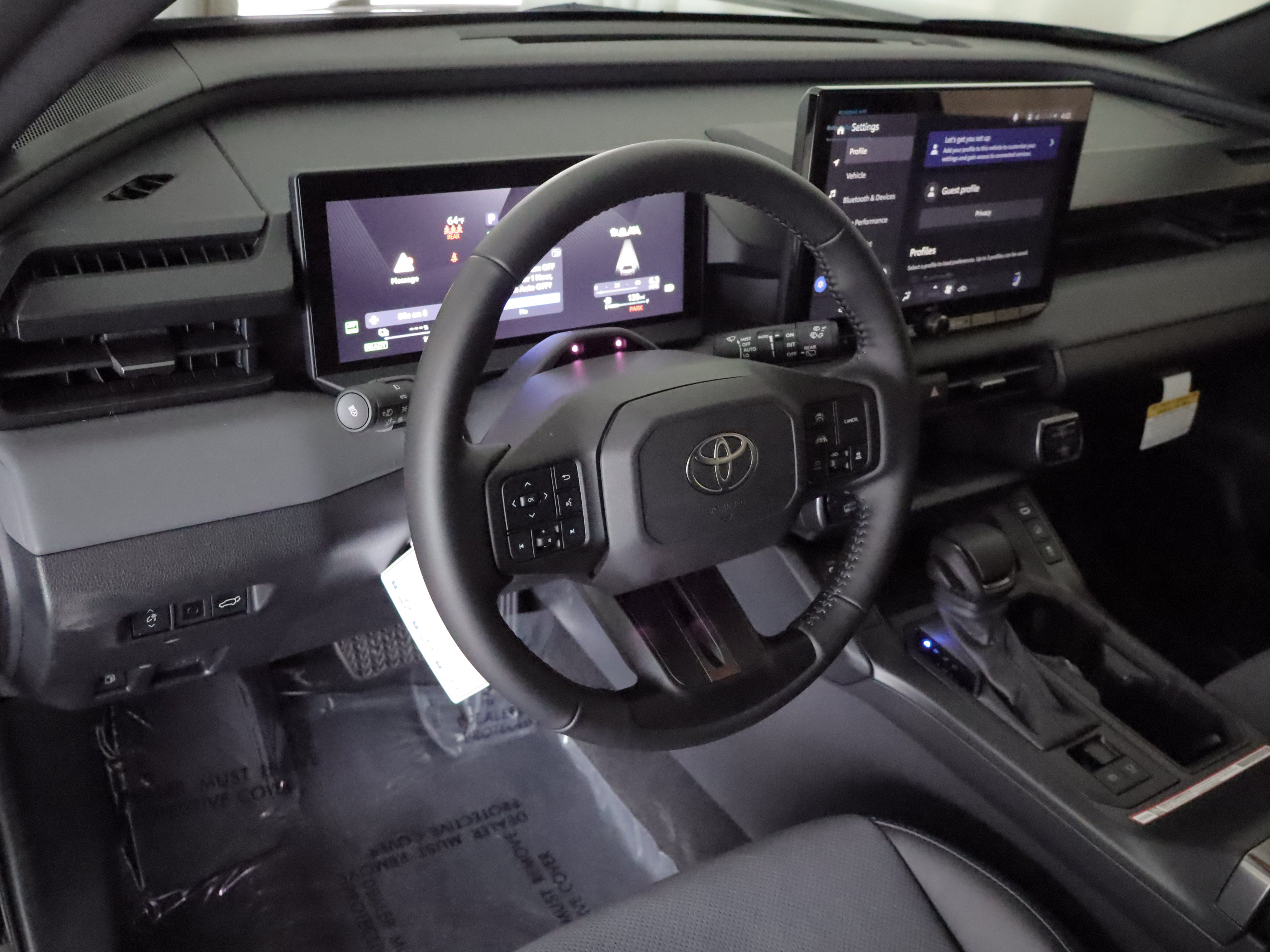 Used 2026 Toyota RAV4 XSE w/ Weather Package AWD/4WD image 11