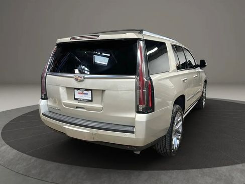 Used 2016 Cadillac Escalade Platinum image 5