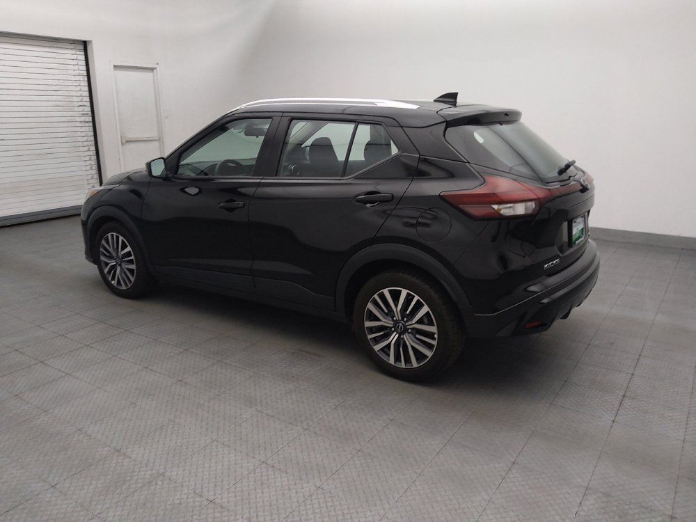 Used 2023 Nissan Kicks SV FWD image 3