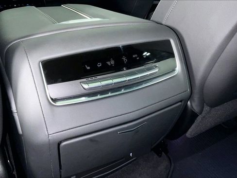 Used 2025 Cadillac Escalade Sport w/ Touring Package image 34