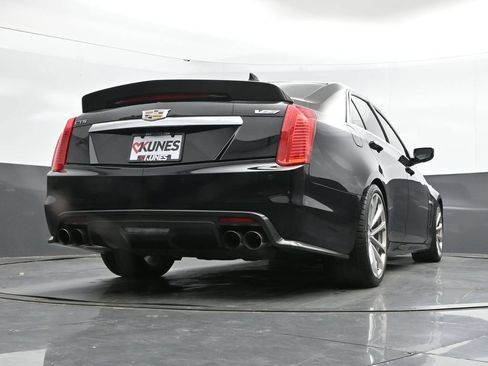 Used 2018 Cadillac CTS V w/ Carbon Fibre Package RWD image 43