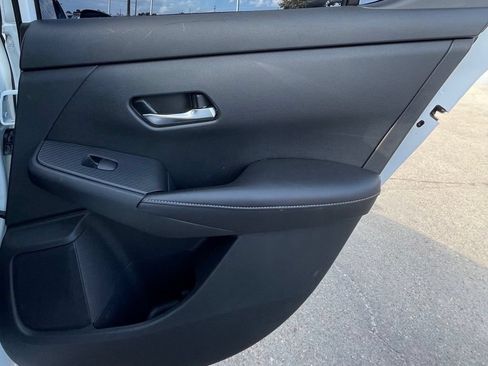 Used 2020 Nissan Sentra SV FWD image 32