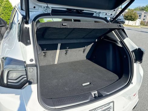 Used 2025 Buick Encore GX Avenir w/ Avenir Technology Package FWD image 25