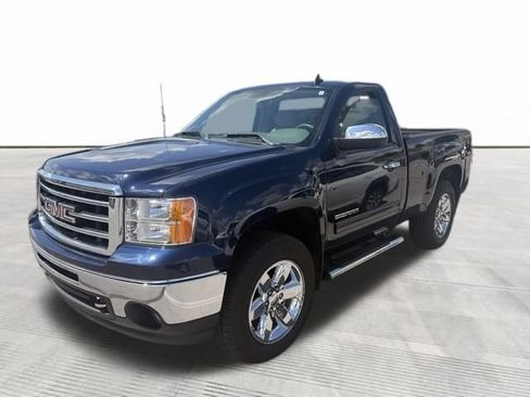 Used 2012 GMC Sierra 1500 SLE w/ SLE Preferred Package AWD/4WD image 2