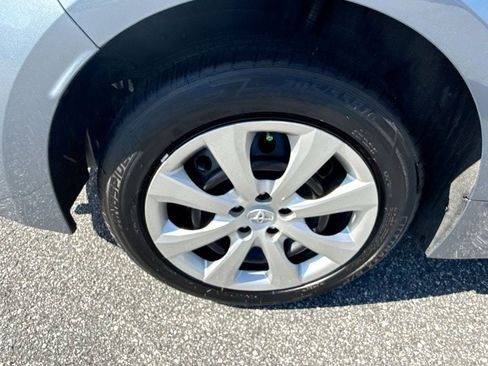 Used 2024 Toyota Corolla LE FWD image 28