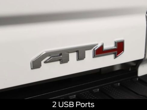 Used 2022 GMC Sierra 2500 AT4 image 35