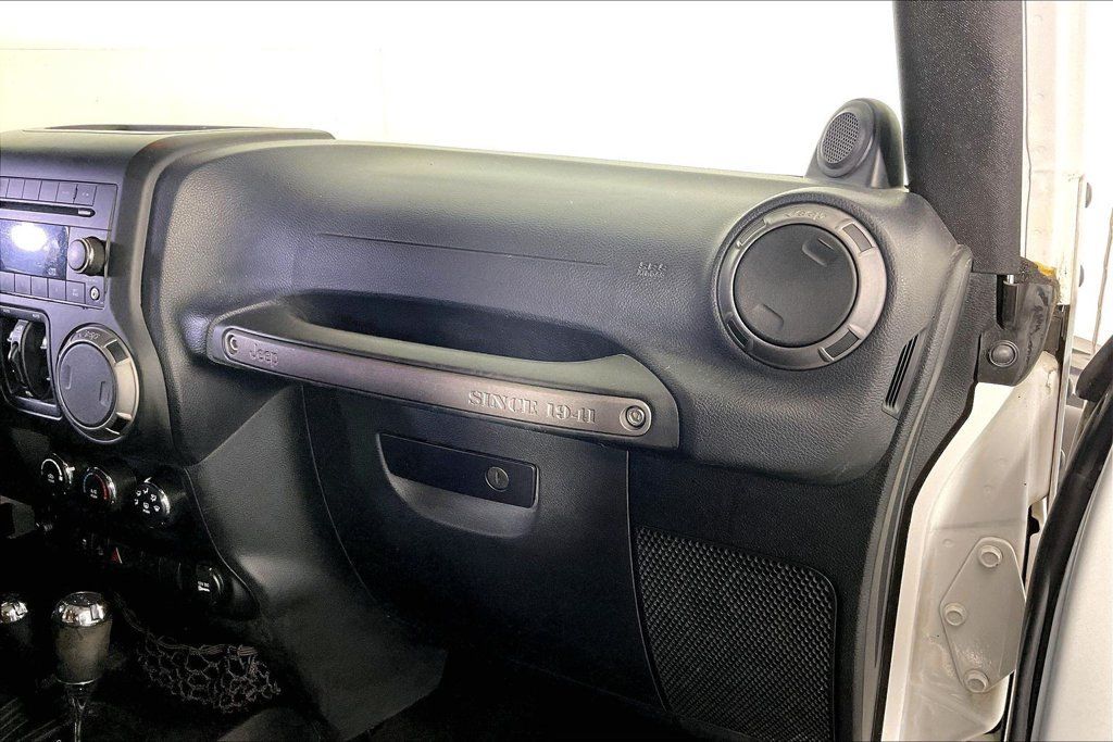 Used 2013 Jeep Wrangler Unlimited Sport AWD/4WD image 18
