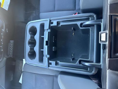 Used 2018 GMC Sierra 1500 SLE w/ SLE Value Package image 29