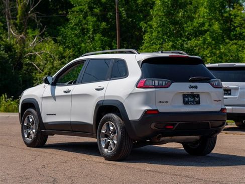 Used 2019 Jeep Cherokee Trailhawk AWD/4WD image 7