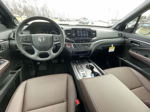 Used 2025 Honda Ridgeline RTL image 9