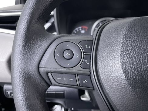 Used 2021 Toyota Corolla LE FWD image 24