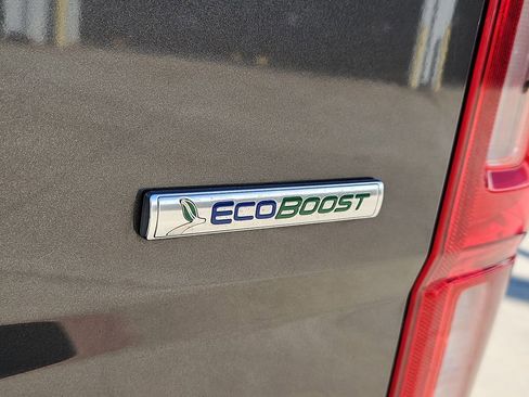 Used 2019 Ford Ranger Lariat w/ Equipment Group 501A Mid image 11