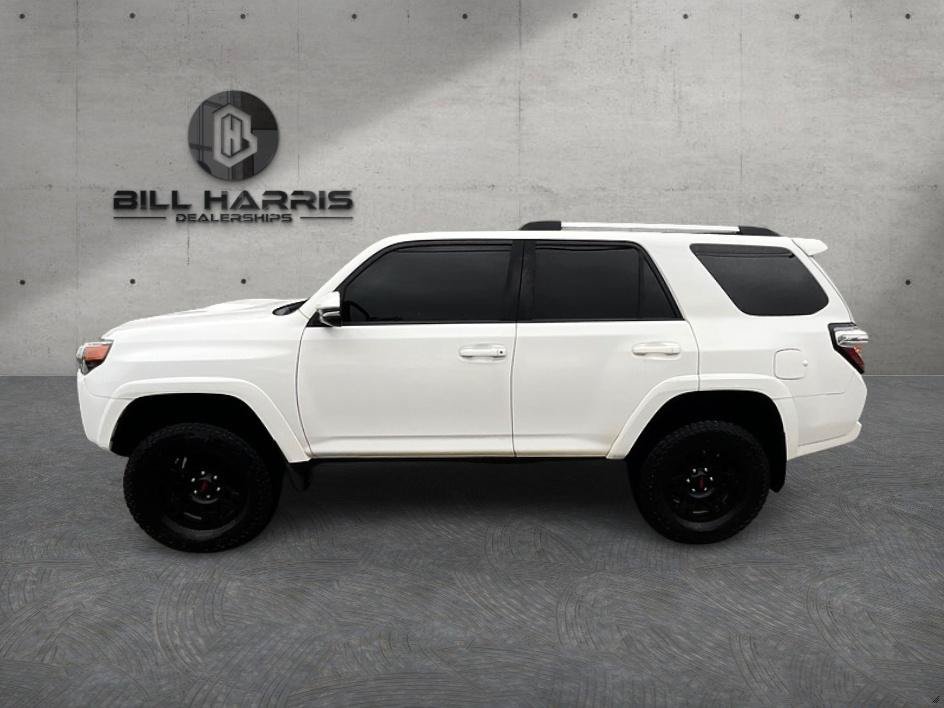 Used 2016 Toyota 4Runner Trail Premium AWD/4WD image 10