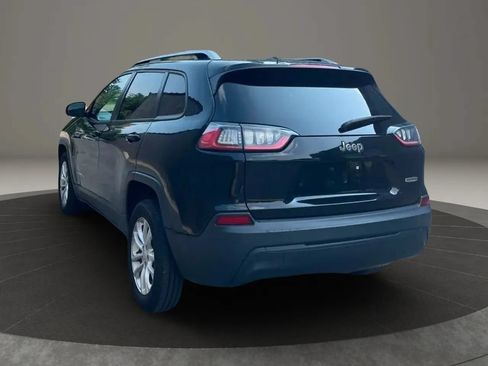 Used 2020 Jeep Cherokee Latitude FWD image 6