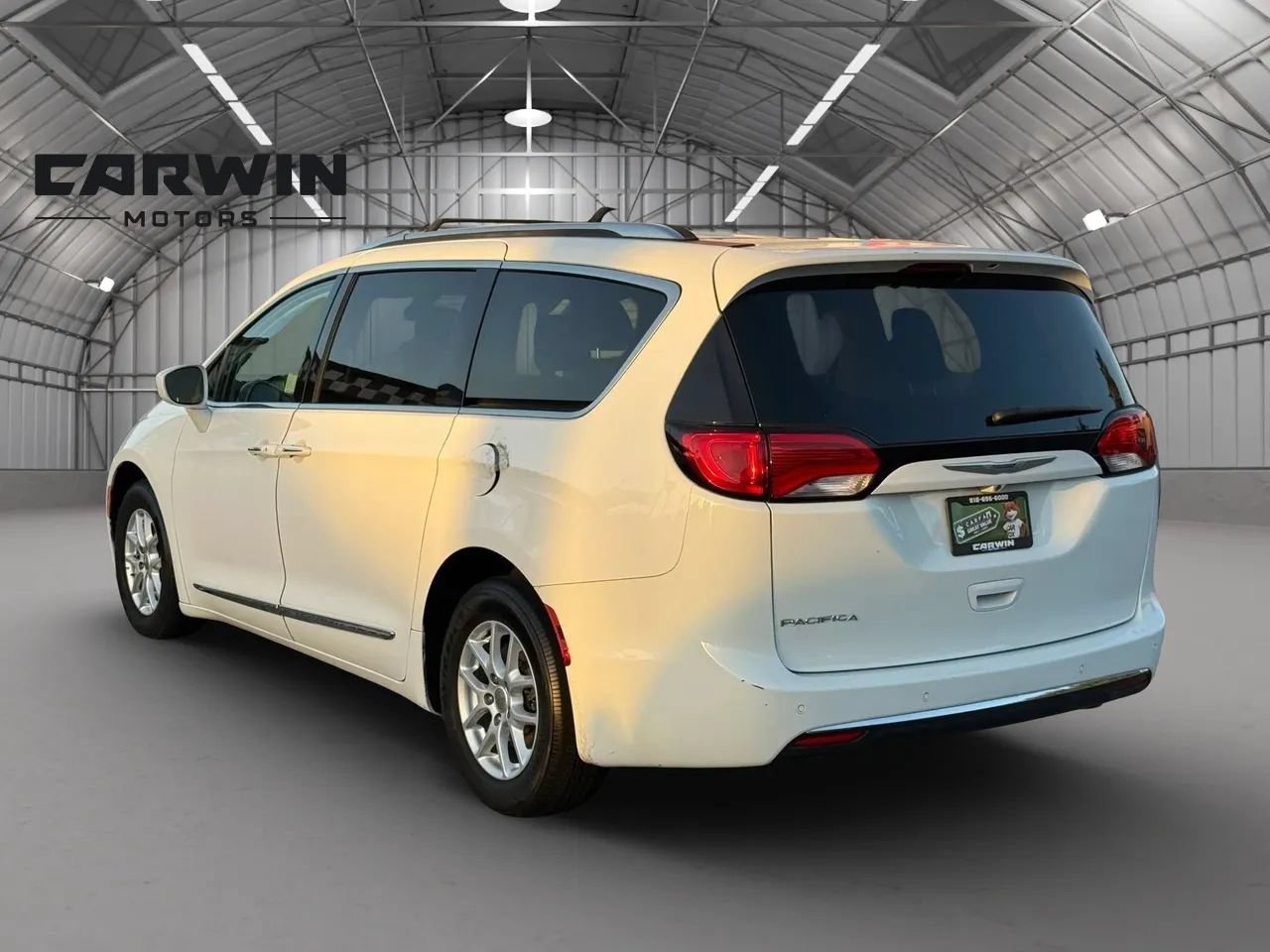 Used 2020 Chrysler Pacifica Touring-L FWD image 7