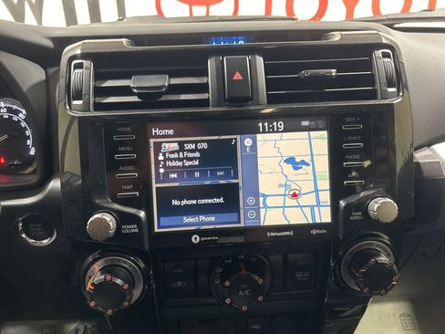 Used 2022 Toyota 4Runner TRD Off-Road Premium image 32