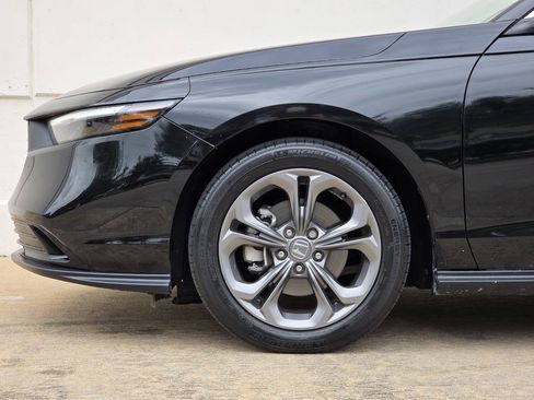 Used 2023 Honda Accord EX image 41