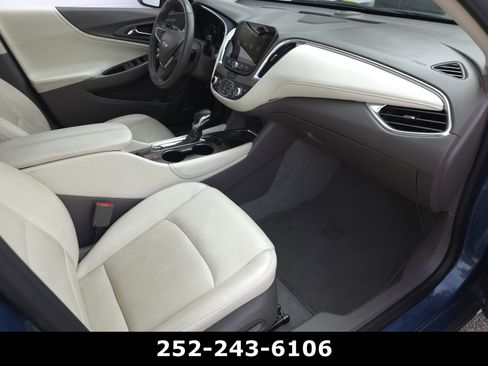 Used 2024 Chevrolet Malibu LT FWD image 25