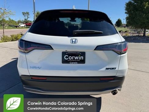 Used 2025 Honda HR-V Sport image 8