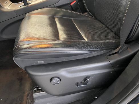 Used 2015 Jeep Grand Cherokee Overland w/ Advanced Technology Group image 13