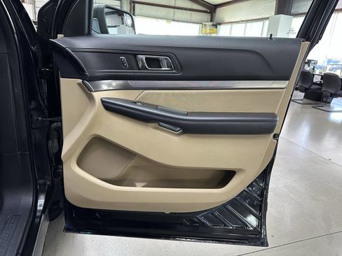 Used 2016 Ford Explorer 4WD image 18