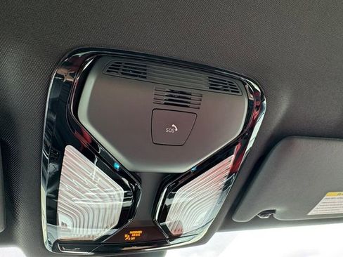 Used 2023 BMW M3 Competition w/ M Carbon Exterior Package image 25