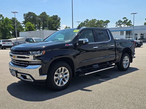 Certified 2022 Chevrolet Silverado 1500 LTZ w/ Safety Package II AWD/4WD image 1
