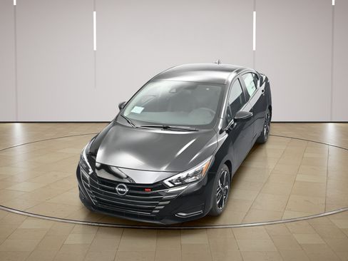 Certified 2025 Nissan Versa SR w/ Trunk Package FWD image 28