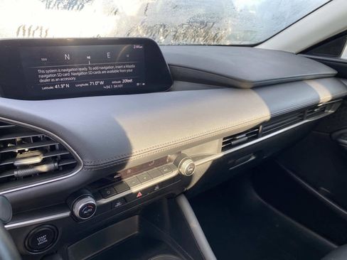Used 2022 MAZDA MAZDA3 s image 28