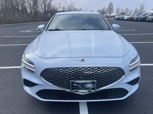 Used 2022 Genesis G70 2.0T image 8