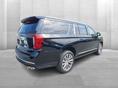 Used 2021 GMC Yukon XL Denali w/ Denali Premium Package AWD/4WD image 6