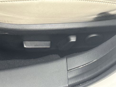 Used 2021 MAZDA MAZDA3 s image 17