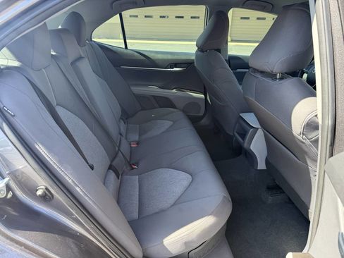 Used 2022 Toyota Camry LE FWD image 19