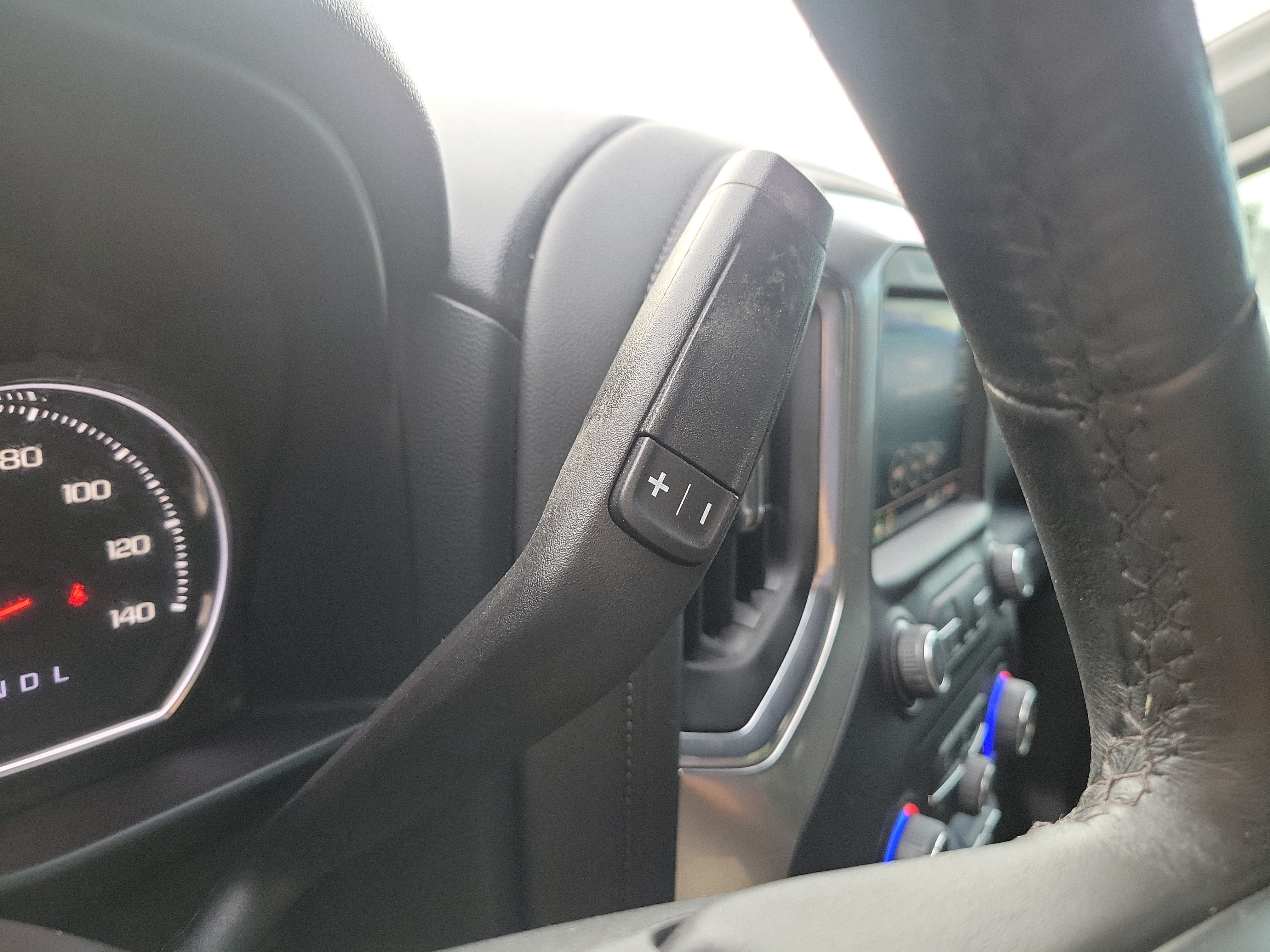 Used 2022 Chevrolet Silverado 1500 RST AWD/4WD image 27