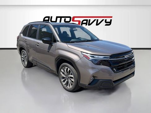 Used 2025 Subaru Forester Touring AWD/4WD image 1