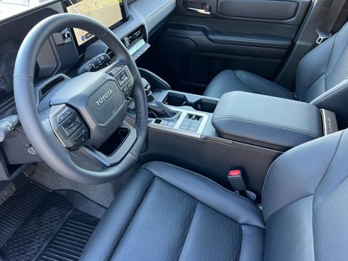 New 2026 Toyota Land Cruiser image 9