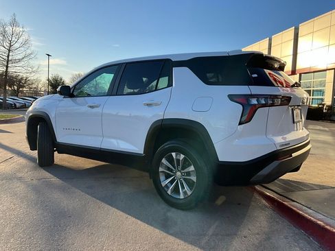 Used 2025 Chevrolet Equinox LT image 8