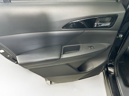 Used 2025 Mitsubishi Eclipse Cross SE image 25