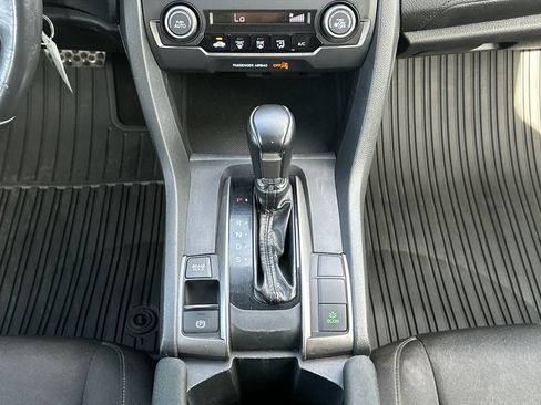 Used 2019 Honda Civic Sport image 17