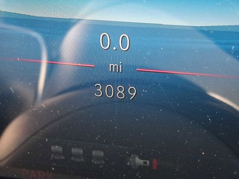 Used 2025 Mercedes-Benz E 350 4MATIC Sedan image 15