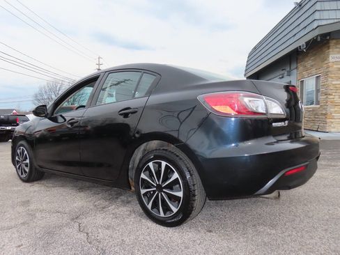 Used 2011 MAZDA MAZDA3 i Sport image 27