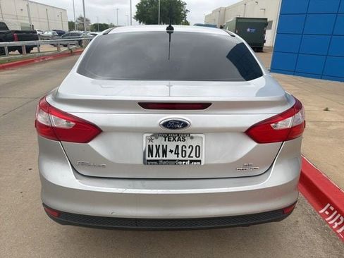 Used 2014 Ford Focus SE image 6