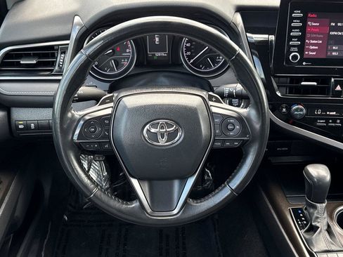 Used 2024 Toyota Camry SE w/ Convenience Package FWD image 16