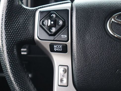 Used 2018 Toyota 4Runner SR5 w/ Wilderness Package AWD/4WD image 21