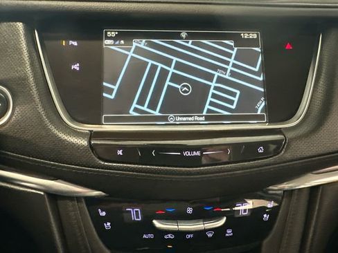 Used 2019 Cadillac XT5 Premium Luxury w/ Driver Assist Package AWD/4WD image 16