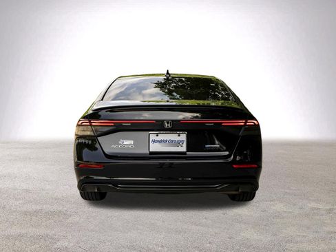 Used 2023 Honda Accord Sport image 8